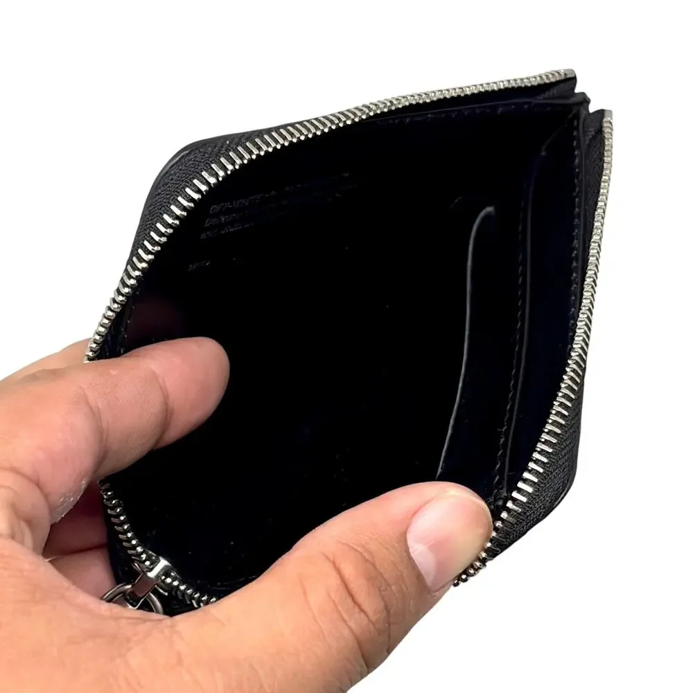 Off-White Zipper Wallet